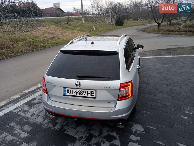 Універсал Skoda Octavia 2014 в Ужгороді