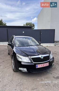 Універсал Skoda Octavia 2012 в Сумах
