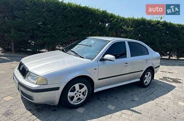 Ліфтбек Skoda Octavia 2003 в Ужгороді