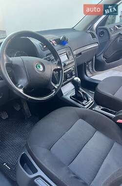 Лифтбек Skoda Octavia 2008 в 