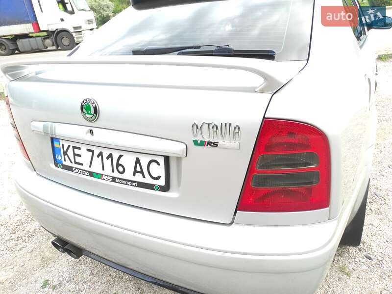Лифтбек Skoda Octavia 2002 в Днепре