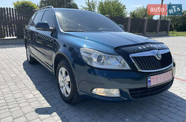 Универсал Skoda Octavia 2011 в 