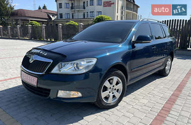 Универсал Skoda Octavia 2011 в Староконстантинове