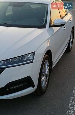 Ліфтбек Skoda Octavia 2023 в Кременчуці