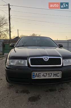 Лифтбек Skoda Octavia 2004 в 