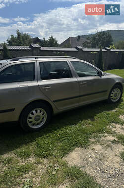 Универсал Skoda Octavia 2006 в Косове