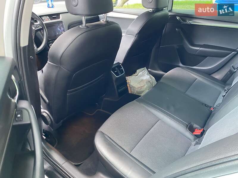 Универсал Skoda Octavia 2019 в Луцке