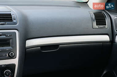 Лифтбек Skoda Octavia 2009 в 