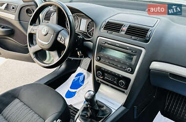 Лифтбек Skoda Octavia 2009 в 