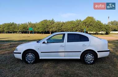 Лифтбек Skoda Octavia 2008 в Решетиловке