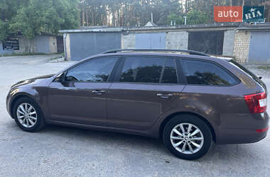 Універсал Skoda Octavia 2016 в Вишгороді