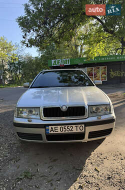 Універсал Skoda Octavia 2003 в Дніпрі