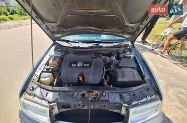 Универсал Skoda Octavia 2002 в 