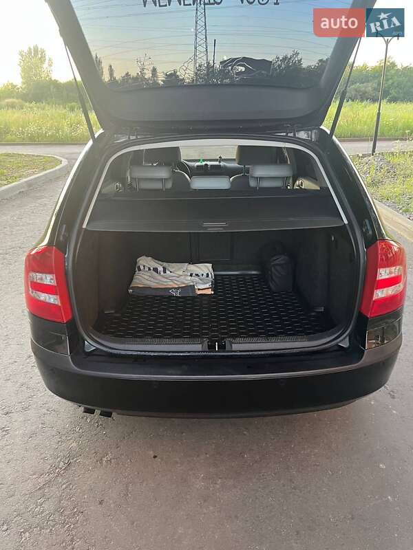 Універсал Skoda Octavia 2006 в Вишгороді