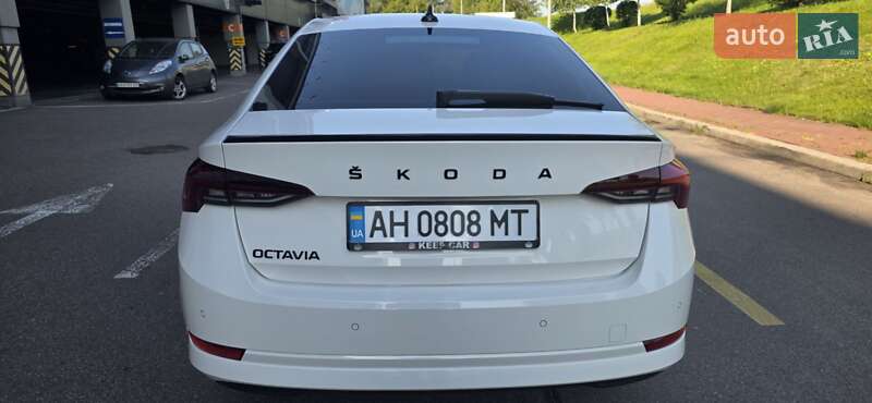 Лифтбек Skoda Octavia 2023 в Киеве