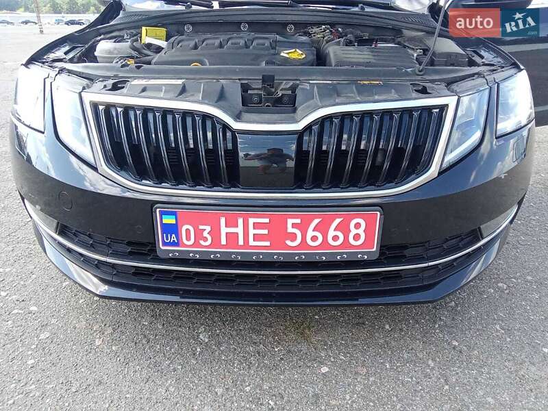 Универсал Skoda Octavia 2018 в Чернигове
