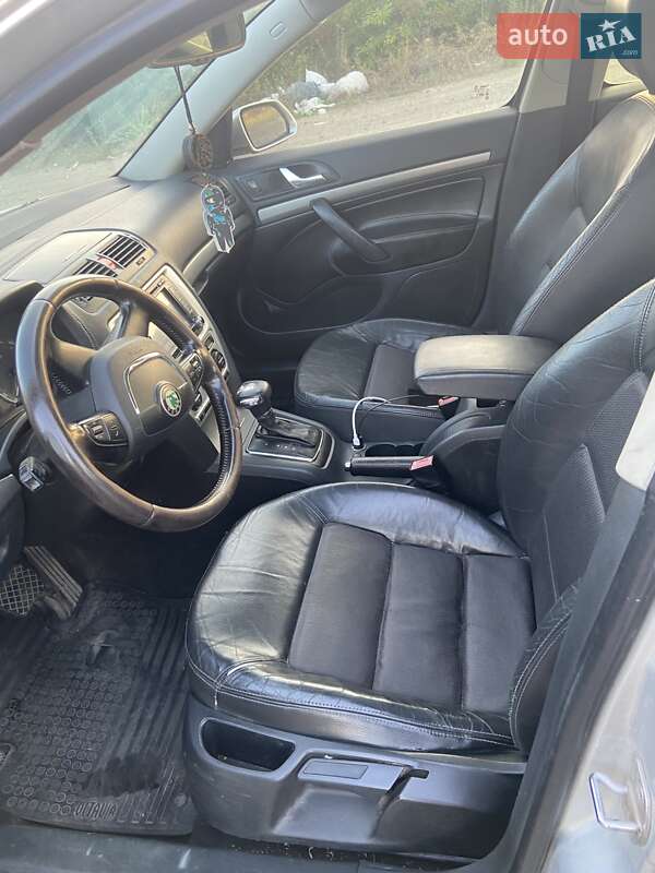Лифтбек Skoda Octavia 2008 в Гайвороне