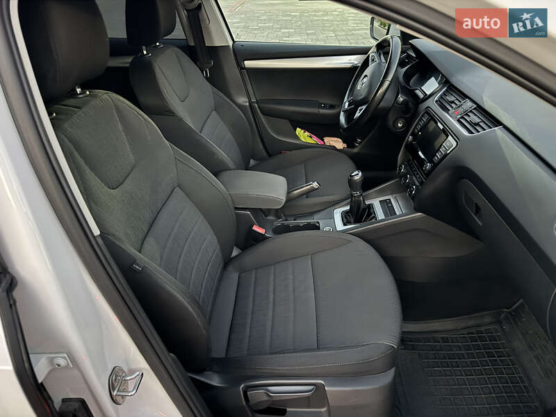 Ліфтбек Skoda Octavia 2015 в Хусті