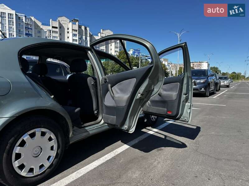 Ліфтбек Skoda Octavia 2002 в Чернігові