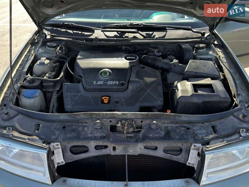 Ліфтбек Skoda Octavia 2002 в Чернігові