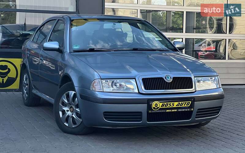 Лифтбек Skoda Octavia 2004 в 