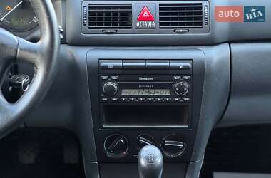 Лифтбек Skoda Octavia 2004 в 