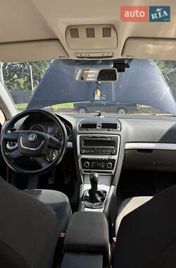 Лифтбек Skoda Octavia 2010 в 