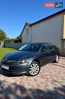 Лифтбек Skoda Octavia 2019 в Львове