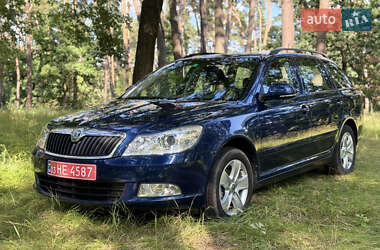Універсал Skoda Octavia 2012 в Сумах