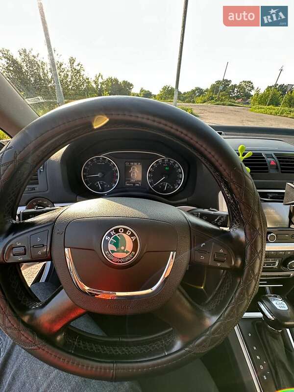 Универсал Skoda Octavia 2012 в Глобине