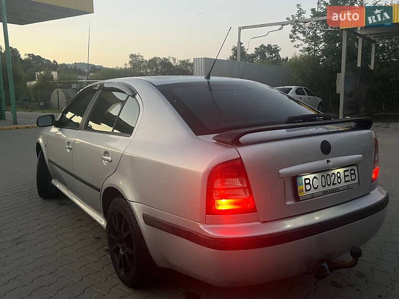 Ліфтбек Skoda Octavia 2008 в Львові