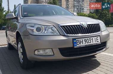 Универсал Skoda Octavia 2012 в Одессе