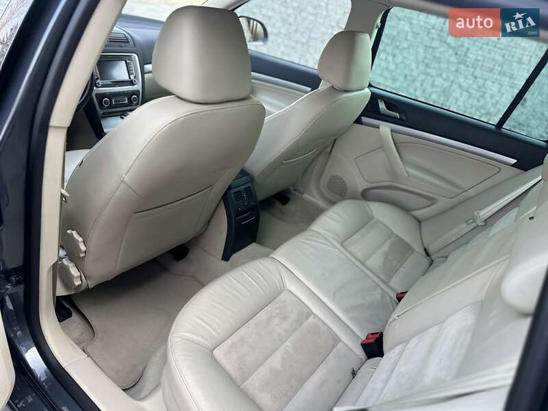 Универсал Skoda Octavia 2010 в Ивано-Франковске