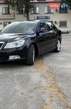 Лифтбек Skoda Octavia 2009 в 