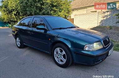 Лифтбек Skoda Octavia 1999 в Черкассах