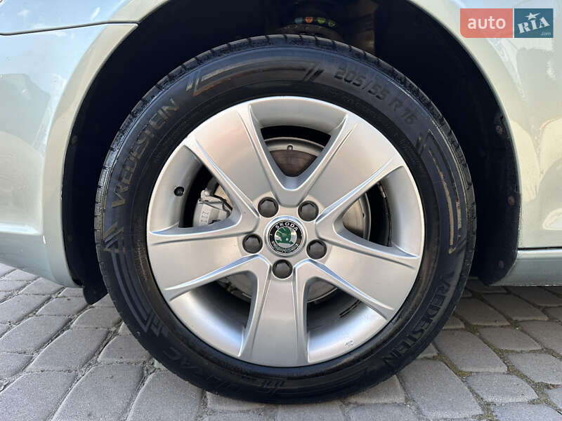Универсал Skoda Octavia 2010 в Львове фото 26 Универсал Skoda Octavia 2010 в Львове