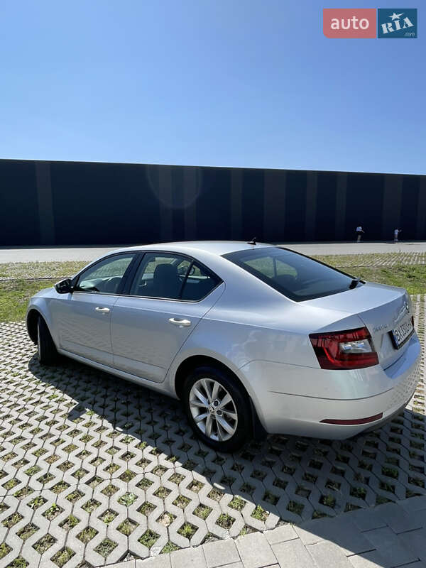 Ліфтбек Skoda Octavia 2019 в Києві