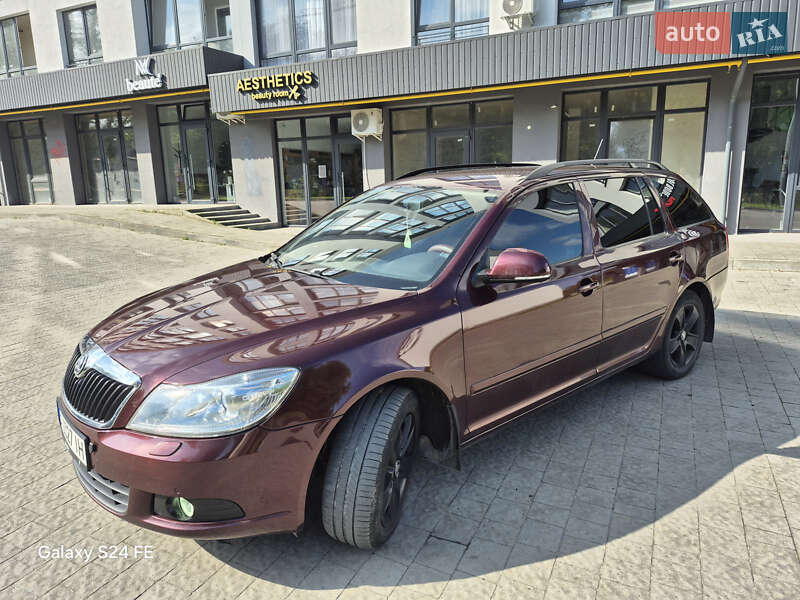 Універсал Skoda Octavia 2011 в Старичах