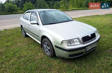 Лифтбек Skoda Octavia 2001 в Попельне