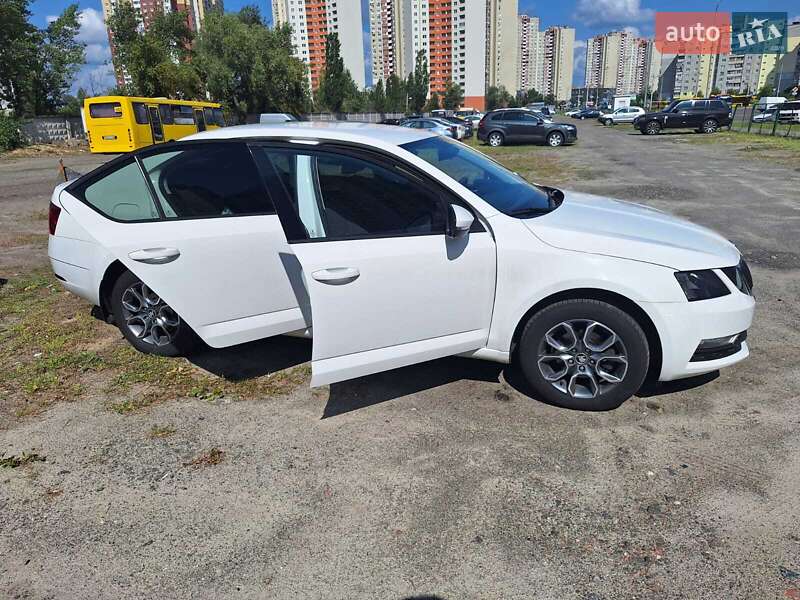 Лифтбек Skoda Octavia 2017 в Киеве