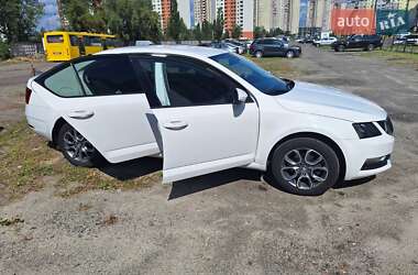 Лифтбек Skoda Octavia 2017 в 