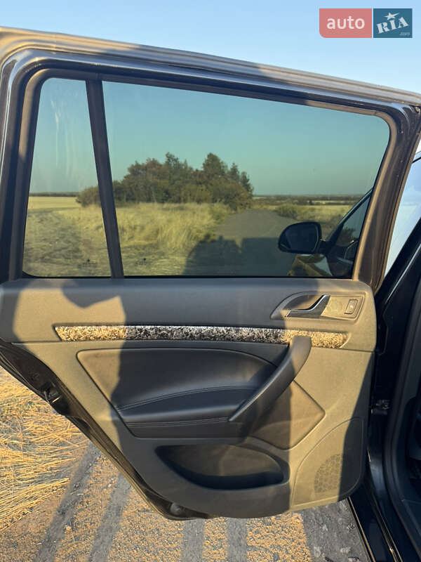 Универсал Skoda Octavia 2010 в Вознесенске