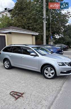 Універсал Skoda Octavia 2019 в Дніпрі