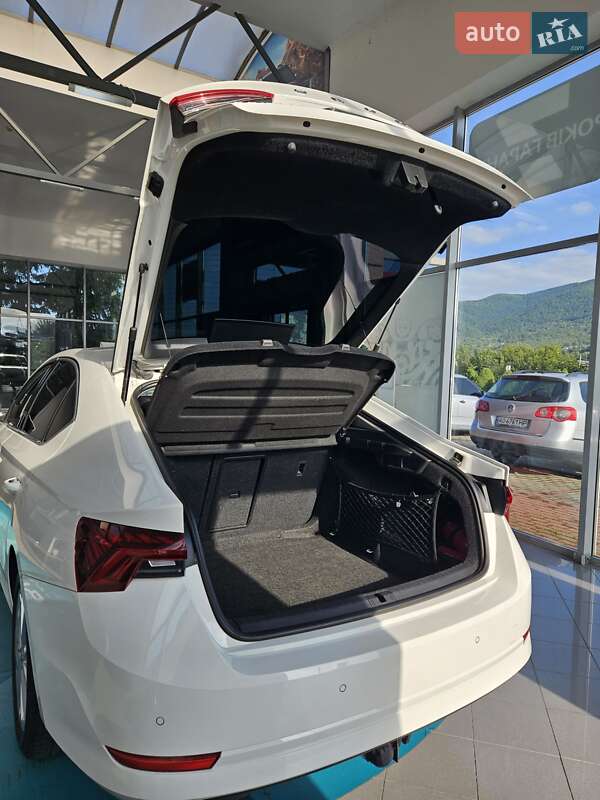Ліфтбек Skoda Octavia 2020 в Хусті