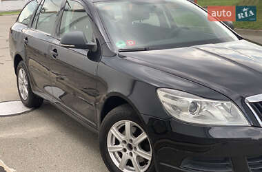 Универсал Skoda Octavia 2012 в 
