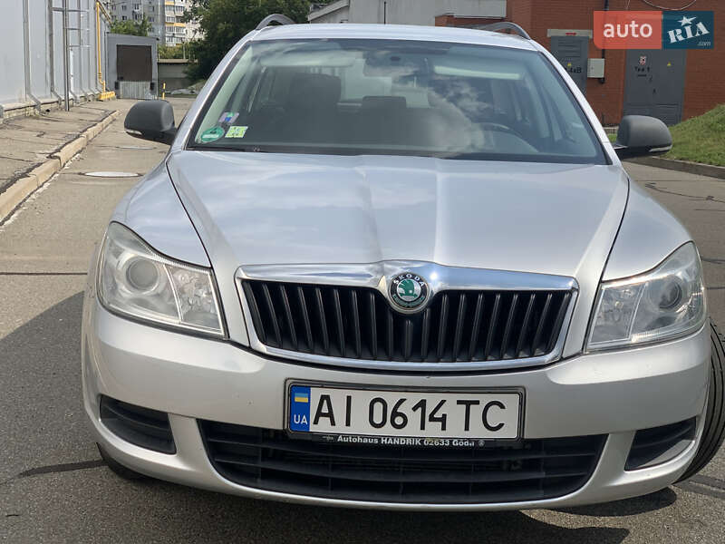Skoda Octavia 2012 Skoda Octavia 2012
