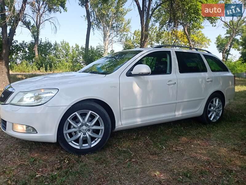 Универсал Skoda Octavia 2011 в Запорожье фото 8 Универсал Skoda Octavia 2011 в Запорожье