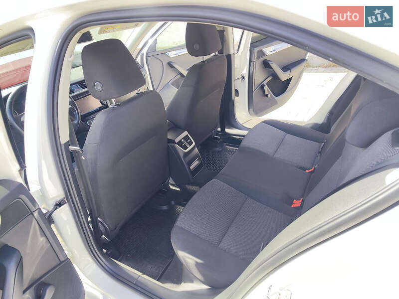 Лифтбек Skoda Octavia 2014 в Житомире фото 6 Лифтбек Skoda Octavia 2014 в Житомире