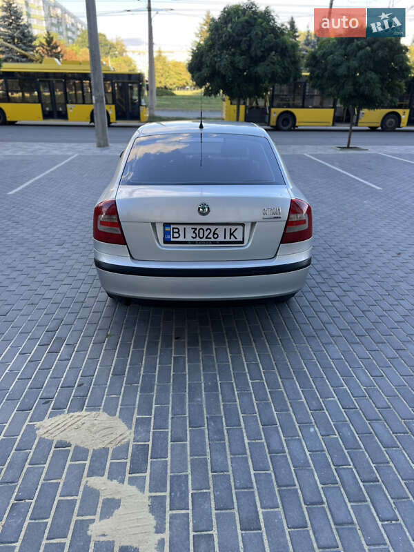 Лифтбек Skoda Octavia 2005 в Полтаве