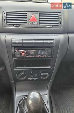 Лифтбек Skoda Octavia 2008 в 